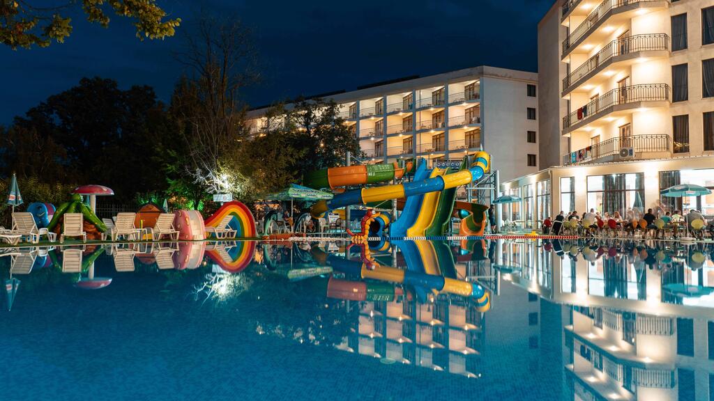 PRESTIGE_AQUAPARK__HOTEL_NISIPURILE_DE_AUR_BULGARIA_AIR_TOUR_TRAVEL